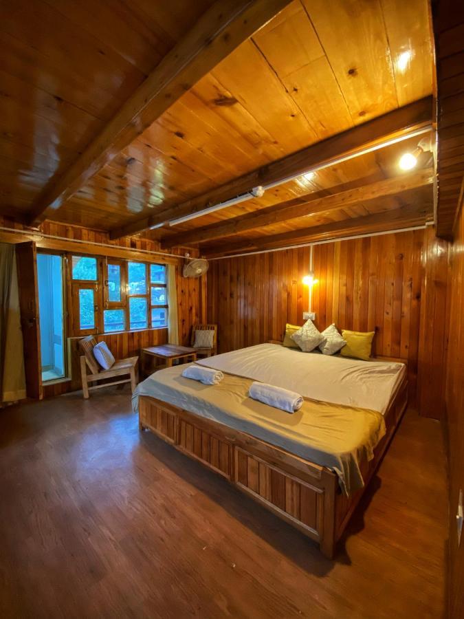 مايالي Pine Tower Inn المظهر الخارجي الصورة